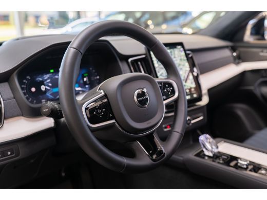 Volvo  XC90 T8 Ultra Dark | Navy Herringbone Weave  | Pano | Fiscaal &euro;99.000,-! | Crystal White! ActivLease financial lease