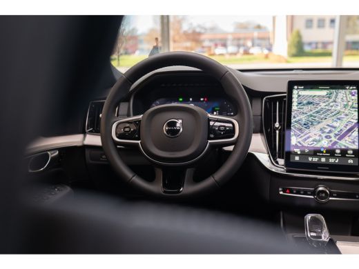 Volvo  XC90 T8 Ultra Dark | Navy Herringbone Weave  | Pano | Fiscaal &euro;99.000,-! | Crystal White! ActivLease financial lease