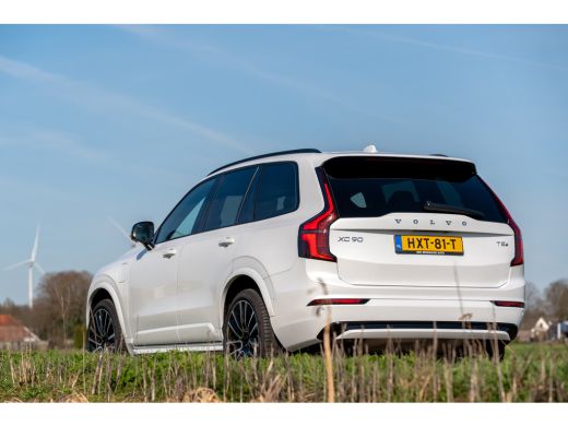Volvo  XC90 T8 Ultra Dark | Navy Herringbone Weave  | Pano | Fiscaal &euro;99.000,-! | Crystal White! ActivLease financial lease
