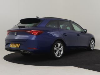 Seat Leon Sportstourer 1.5 eTSI FR Launch Edition 150 Pk DSG/AUTO | Panorama-dak | Trekhaak | Camera | Keyl...
