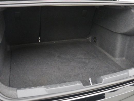 Audi A3 Limousine 30 TFSI Advanced edition | Stoelverwarming | Adaptive Cruise | Trekhaak | Carplay | LED... ActivLease financial lease