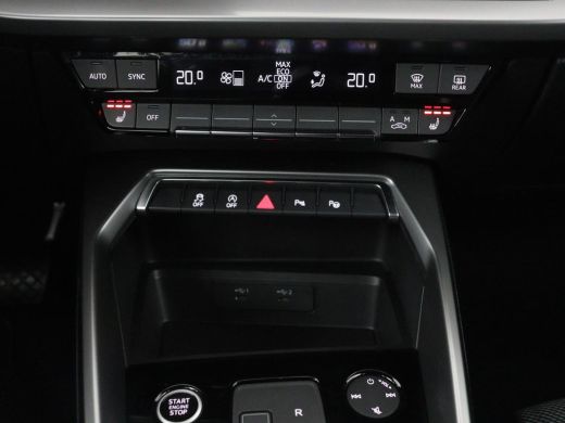 Audi A3 Limousine 30 TFSI Advanced edition | Stoelverwarming | Adaptive Cruise | Trekhaak | Carplay | LED... ActivLease financial lease