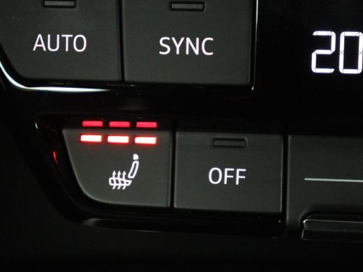 Audi A3 Limousine 30 TFSI Advanced edition | Stoelverwarming | Adaptive Cruise | Trekhaak | Carplay | LED... ActivLease financial lease