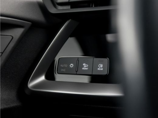 Audi A3 Sportback 35 TFSI Sport 150Pk Automaat (NIEUW MODEL, DRAADLOOS APPLE CARPLAY, GROOT NAVI, GETINT ... ActivLease financial lease