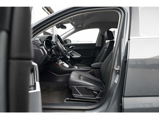 Audi Q3 45 TFSI e Advanced Edition 245PK | Camera Achter | Stoelverw. Voor | Lederen Bekleding | Adaptiev... ActivLease financial lease