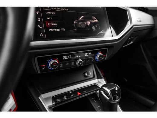 Audi Q3 45 TFSI e Advanced Edition 245PK | Camera Achter | Stoelverw. Voor | Lederen Bekleding | Adaptiev... ActivLease financial lease
