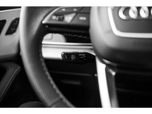 Audi Q7 Pro Line S | Achterbank plus | LED-koplampen | Optiekpakket zwart plus ActivLease financial lease
