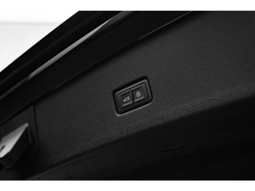 Audi Q8 Pro Line S Competition, (2024) | Adaptive cruise control | Bang & Olufsen Premium 3D | Glazen pan... ActivLease financial lease