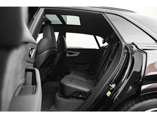 Audi Q8 Pro Line S Competition, (2024) | Adaptive cruise control | Bang & Olufsen Premium 3D | Glazen pan... ActivLease financial lease
