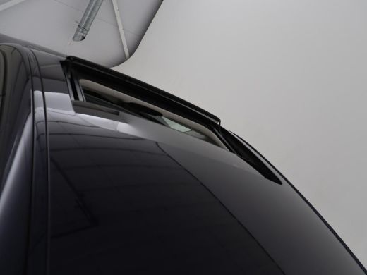 BMW 3 Serie 320i High Executive Edition | Panoramadak | Leder | Stoel & Stuurverwarming | Adaptive Cruise | S... ActivLease financial lease