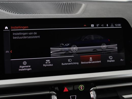 BMW 3 Serie 320i High Executive Edition | Panoramadak | Leder | Stoel & Stuurverwarming | Adaptive Cruise | S... ActivLease financial lease