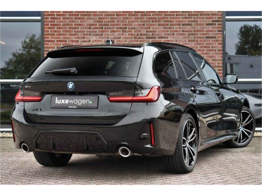 BMW 3 Serie Touring 330e xDrive M-Sport LCI-2 ACC el-zetels-leder HUD 19inch ActivLease financial lease