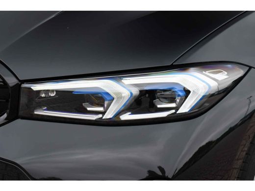 BMW 3 Serie Touring 330e xDrive M-Sport LCI-2 ACC el-zetels-leder HUD 19inch ActivLease financial lease