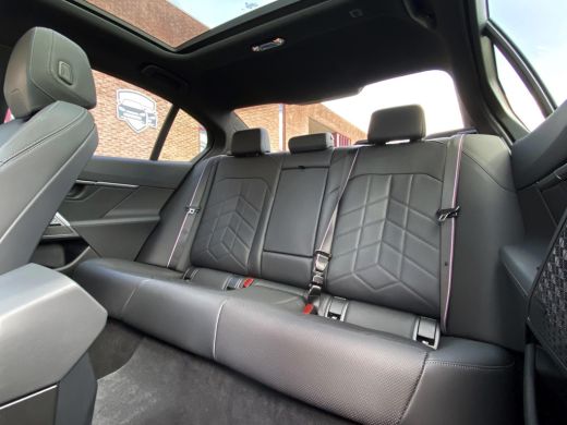 BMW i5 eDrive40 M Sport Pro Innovation | Zeer compleet ActivLease financial lease