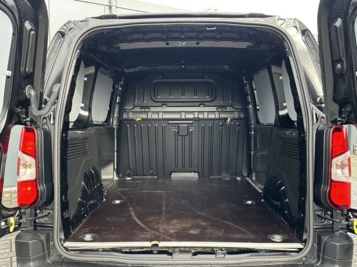 Citroën Berlingo 1.5 Hdi 102 PK / L1H1 / !! 6.491 KM !! / BIJRIJDERSBANK / CRUISE / AIRCO / APPLE CARPLAY / ANDROI... ActivLease financial lease