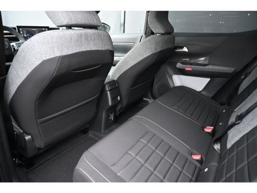 Citroën &euml;-C3 Aircross Plus 113pk Extended Range 54 kWh | 8 Jaar Garantie | Achteruitrijcamera | Draadloos Apple Carplay... ActivLease financial lease