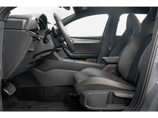 CUPRA Leon Sportstourer 1.4 e-Hybrid 245 PK VZ Performance Panoramadak | Achteruitrijcamera | Adaptive cruise control | D... ActivLease financial lease