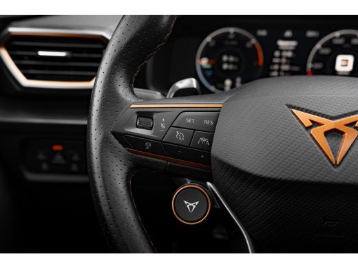 CUPRA Leon Sportstourer 1.4 e-Hybrid 245 PK VZ Performance Panoramadak | Achteruitrijcamera | Adaptive cruise control | D... ActivLease financial lease