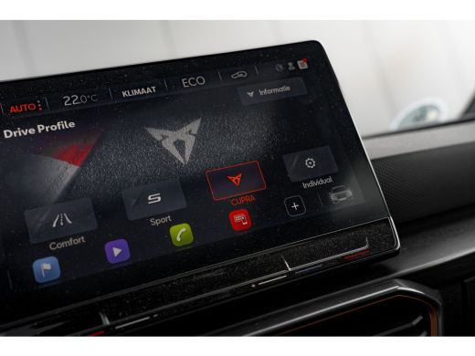 CUPRA Leon Sportstourer 1.4 e-Hybrid 245 PK VZ Performance Panoramadak | Achteruitrijcamera | Adaptive cruise control | D... ActivLease financial lease