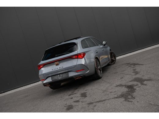CUPRA Leon Sportstourer 1.4 e-Hybrid 245 PK VZ Performance Panoramadak | Achteruitrijcamera | Adaptive cruise control | D... ActivLease financial lease