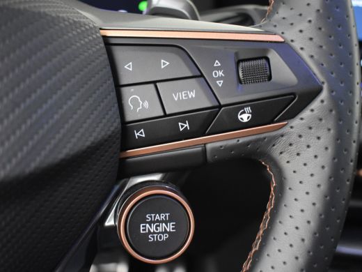 CUPRA Terramar 1.5 TSI e-Hybrid 272pk VZ Performance | Sennheiser sound sytem | Alcantara bekleding | Head-up di... ActivLease financial lease