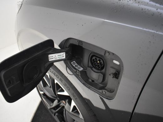 CUPRA Terramar 1.5 TSI e-Hybrid 272pk VZ Performance | Sennheiser sound sytem | Alcantara bekleding | Head-up di... ActivLease financial lease