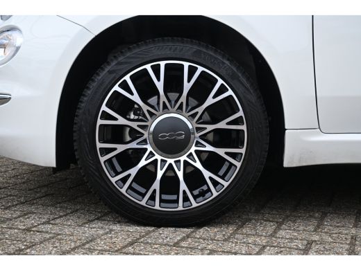 Fiat 500 1.0 Hybrid Dolcevita | Navigatie | Panoramadak | Climate Control | Parkeersensoren | Cruise Contr... ActivLease financial lease