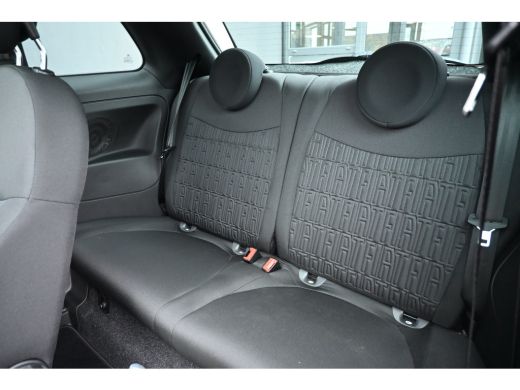 Fiat 500 1.0 Hybrid Dolcevita | Navigatie | Panoramadak | Climate Control | Parkeersensoren | Cruise Contr... ActivLease financial lease