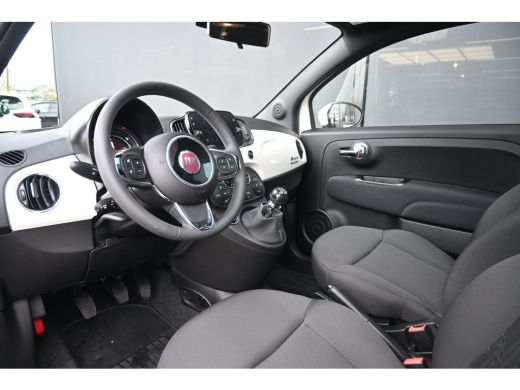 Fiat 500 1.0 Hybrid Dolcevita | Navigatie | Panoramadak | Climate Control | Parkeersensoren | Cruise Contr... ActivLease financial lease
