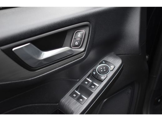 Ford Kuga 2.5 PHEV 225PK AUT. TITANIUM NAVI/CAMERA/CARPLAY/TREKHAAK ActivLease financial lease