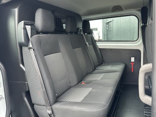 Ford Transit Custom 2.0 TDCI / L2H1 / DUBBEL CABINE / 1e EIG. / TREKHAAK / IMPERIAAL / CAMERA / CRUISE / 6 PERSOONS ActivLease financial lease