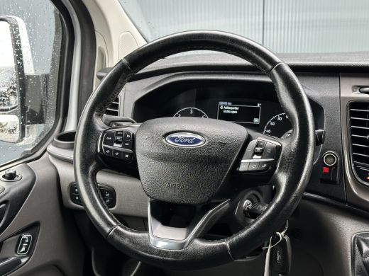 Ford Transit Custom 2.0 TDCI / L2H1 / DUBBEL CABINE / 1e EIG. / TREKHAAK / IMPERIAAL / CAMERA / CRUISE / 6 PERSOONS ActivLease financial lease
