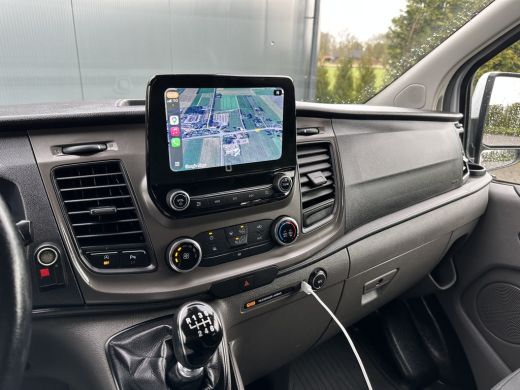 Ford Transit Custom 2.0 TDCI / L2H1 / DUBBEL CABINE / 1e EIG. / TREKHAAK / IMPERIAAL / CAMERA / CRUISE / 6 PERSOONS ActivLease financial lease