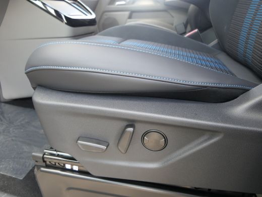 Ford Transit Custom 320 2.5 PHEV L2H1 Sport DC | Dubbele Cabine | 19 Inch | Dubbele Schuifdeur | Trekhaak | Adaptive ... ActivLease financial lease