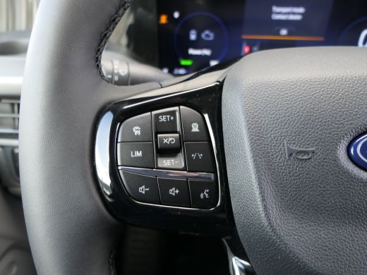 Ford Transit Custom 320 2.5 PHEV L2H1 Sport DC | Dubbele Cabine | 19 Inch | Dubbele Schuifdeur | Trekhaak | Adaptive ... ActivLease financial lease