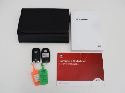 Kia Stonic 1.0 T-GDi MHEV DynamicPlusLine | Adaptive cruise | Carplay | Camera | Keyless | Climate control |... ActivLease financial lease