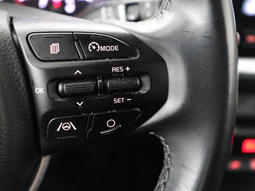 Kia Stonic 1.0 T-GDi MHEV DynamicPlusLine | Adaptive cruise | Carplay | Camera | Keyless | Climate control |... ActivLease financial lease