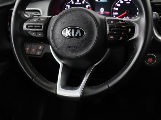 Kia Stonic 1.0 T-GDi MHEV DynamicPlusLine | Adaptive cruise | Carplay | Camera | Keyless | Climate control |... ActivLease financial lease