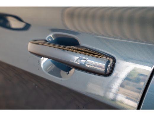 Lynk & Co 01 1.5 | Achteruitrijcamera | Airco (automatisch) | Apple Carplay/Android Auto|telefoonintegratie pr... ActivLease financial lease