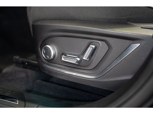 Lynk & Co 01 1.5 | Achteruitrijcamera | Airco (automatisch) | Apple Carplay/Android Auto|telefoonintegratie pr... ActivLease financial lease