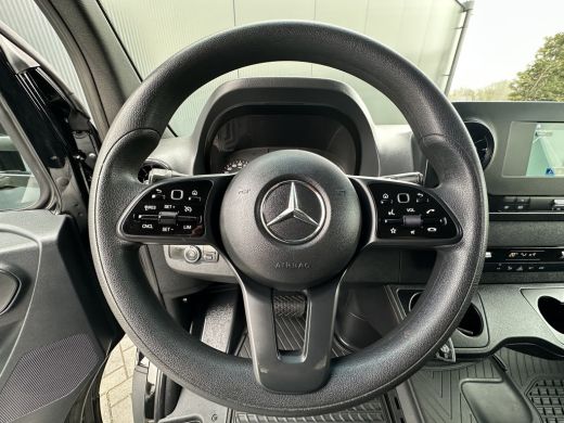 Mercedes-Benz Sprinter 319 CDI 191 PK 9G-TRONIC / BAKWAGEN / LAADKLEP / 17.571 KM !! / LED / 1e EIG. / ZIJDEUR / CAMERA ... ActivLease financial lease