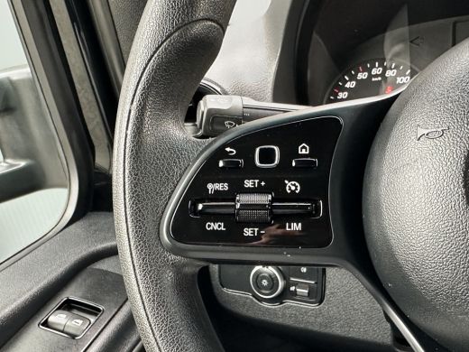 Mercedes-Benz Sprinter 319 CDI 191 PK 9G-TRONIC / BAKWAGEN / LAADKLEP / 17.571 KM !! / LED / 1e EIG. / ZIJDEUR / CAMERA ... ActivLease financial lease