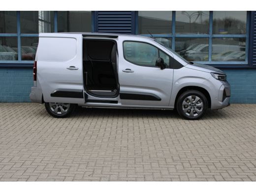 Opel Combo 130 PK AUTOMAAT 3-ZITS | CAMERA + DIGITALE SPIEGEL | LED KOPLAMPEN | 10" SCHERM + DRAADLOOS CARPL... ActivLease financial lease