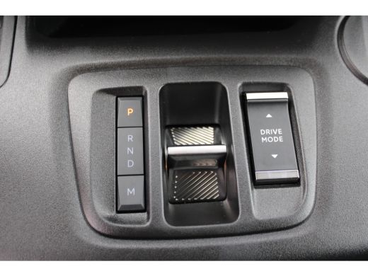 Opel Combo 130 PK AUTOMAAT 3-ZITS | CAMERA + DIGITALE SPIEGEL | LED KOPLAMPEN | 10" SCHERM + DRAADLOOS CARPL... ActivLease financial lease