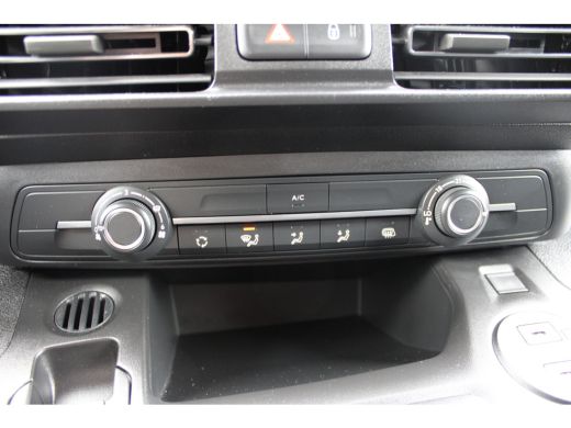 Opel Combo 130 PK AUTOMAAT 3-ZITS | CAMERA + DIGITALE SPIEGEL | LED KOPLAMPEN | 10" SCHERM + DRAADLOOS CARPL... ActivLease financial lease