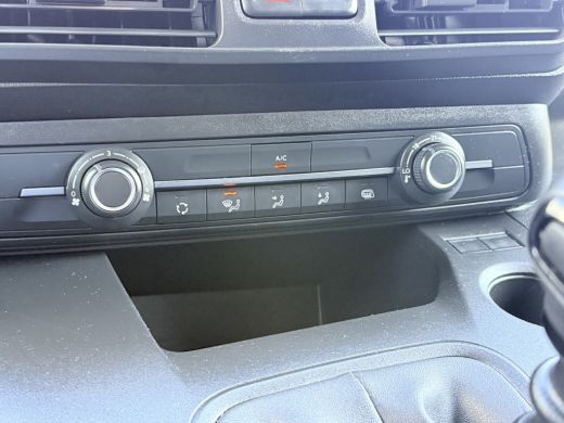 Opel Combo 1.5D 102 PK / L1H1 / 2x SCHUIFDEUR / INRICHTING / 1e EIG. / NAVI / CRUISE / AIRCO / CARPLAY ActivLease financial lease