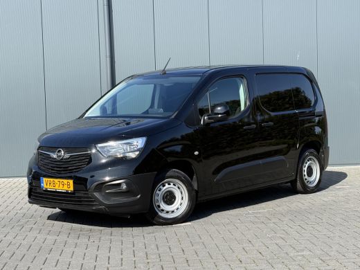 Opel Combo 1.5D 102 PK / L1H1 / 2x SCHUIFDEUR / INRICHTING / 1e EIG. / NAVI / CRUISE / AIRCO / CARPLAY ActivLease financial lease