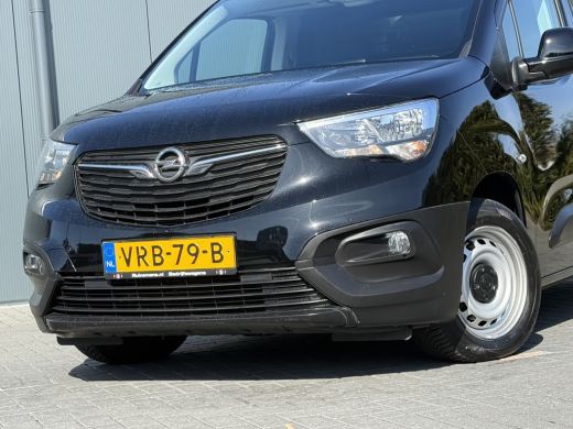 Opel Combo 1.5D 102 PK / L1H1 / 2x SCHUIFDEUR / INRICHTING / 1e EIG. / NAVI / CRUISE / AIRCO / CARPLAY ActivLease financial lease