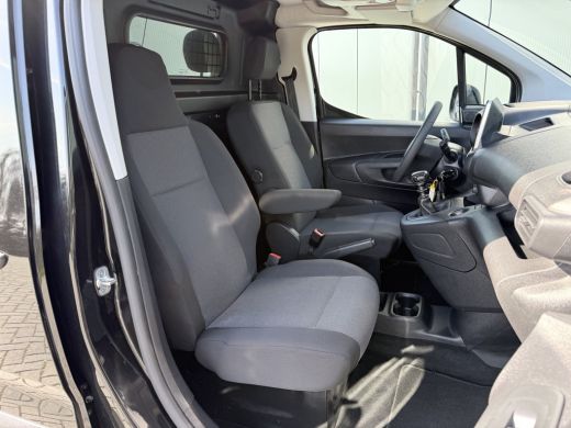 Opel Combo 1.5D 102 PK / L1H1 / 2x SCHUIFDEUR / INRICHTING / 1e EIG. / NAVI / CRUISE / AIRCO / CARPLAY ActivLease financial lease