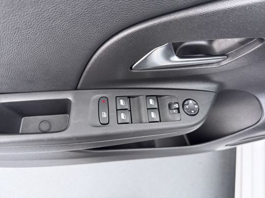 Opel Corsa 1.2 Elegance / Navigatie / Camera / Parkeersensoren / Keyless / Carplay / ECC / LED / 16 '' LMV ActivLease financial lease